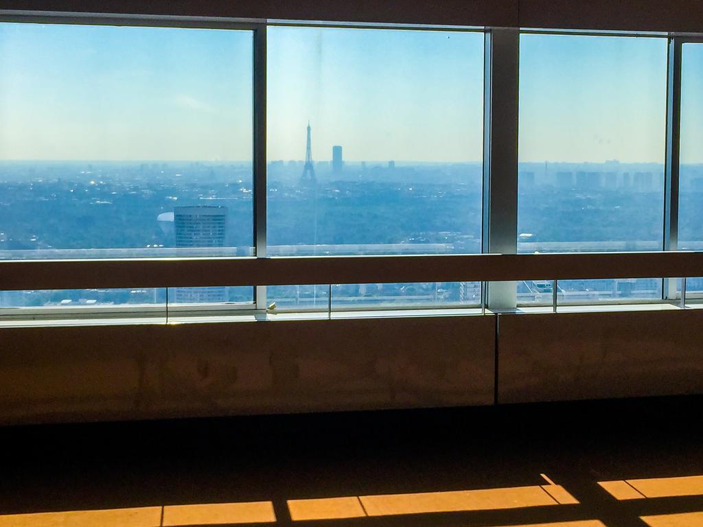 Paris La Defense Studio Puteaux Bagian luar foto